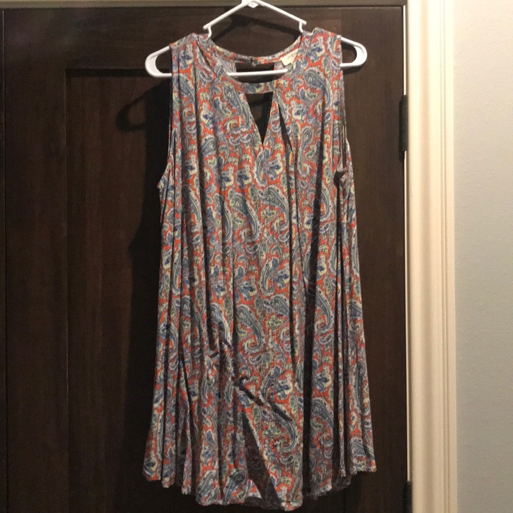 Cute sun dress!